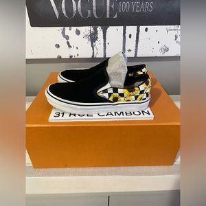 Vans Custom Slip on Sunflower 🌻 Shoes in Women’s size 6.5